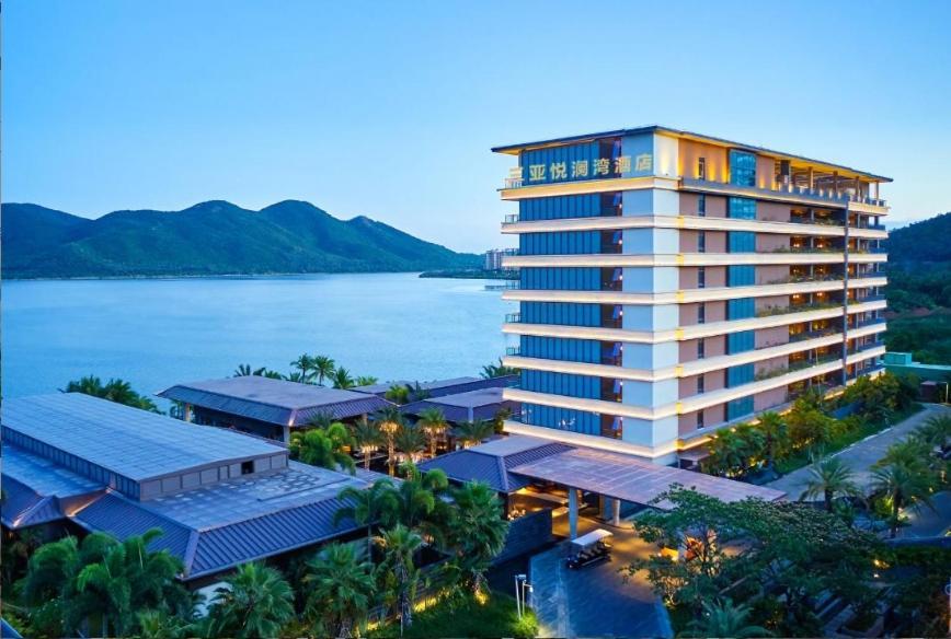 Narada Resort Hotel Sanya Pleasant Bay Exterior photo