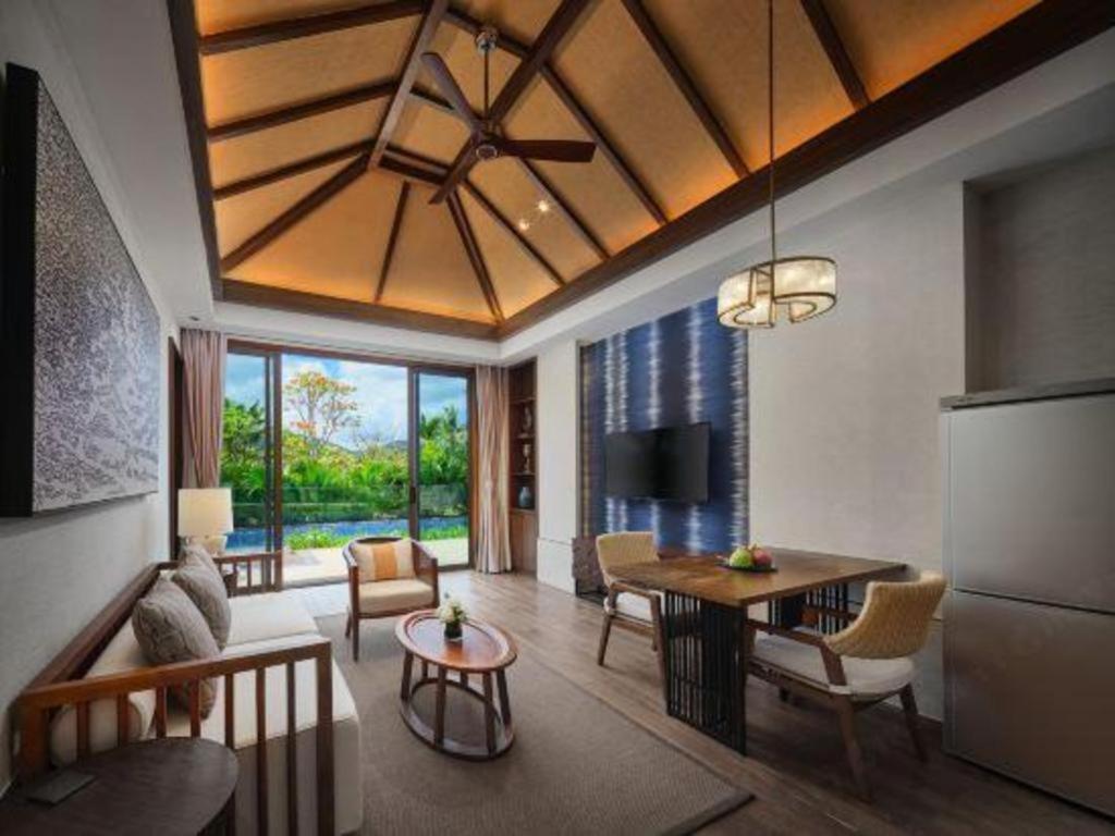 Narada Resort Hotel Sanya Pleasant Bay Exterior photo
