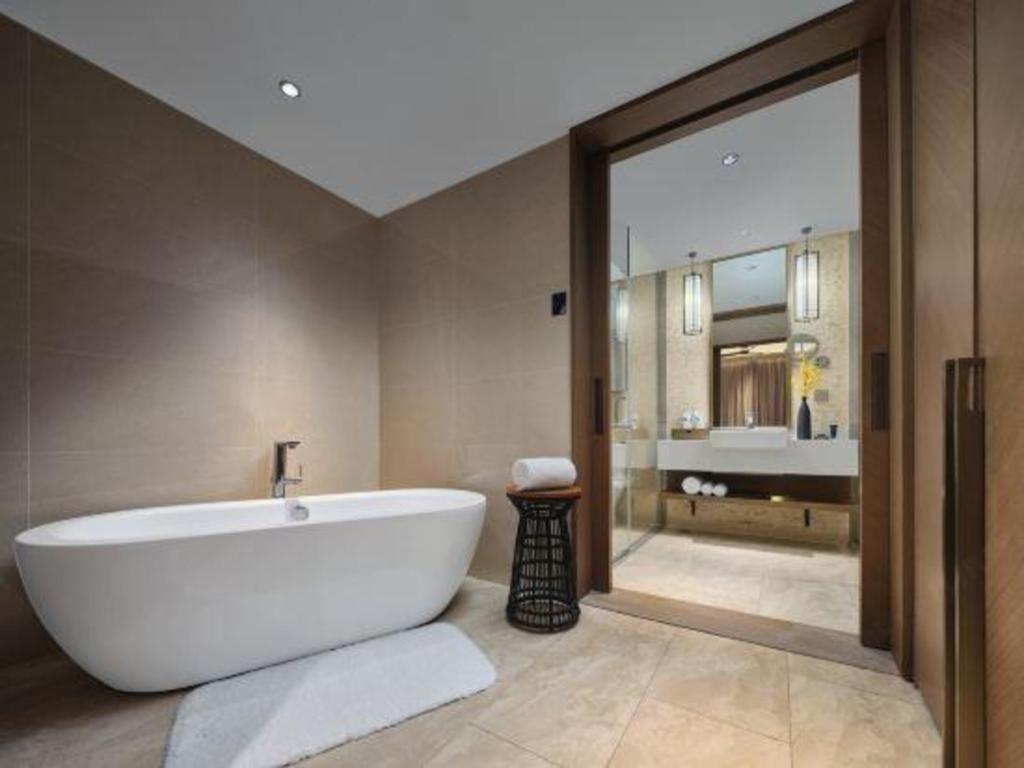 Narada Resort Hotel Sanya Pleasant Bay Exterior photo