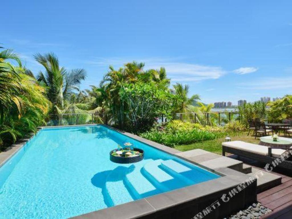 Narada Resort Hotel Sanya Pleasant Bay Exterior photo